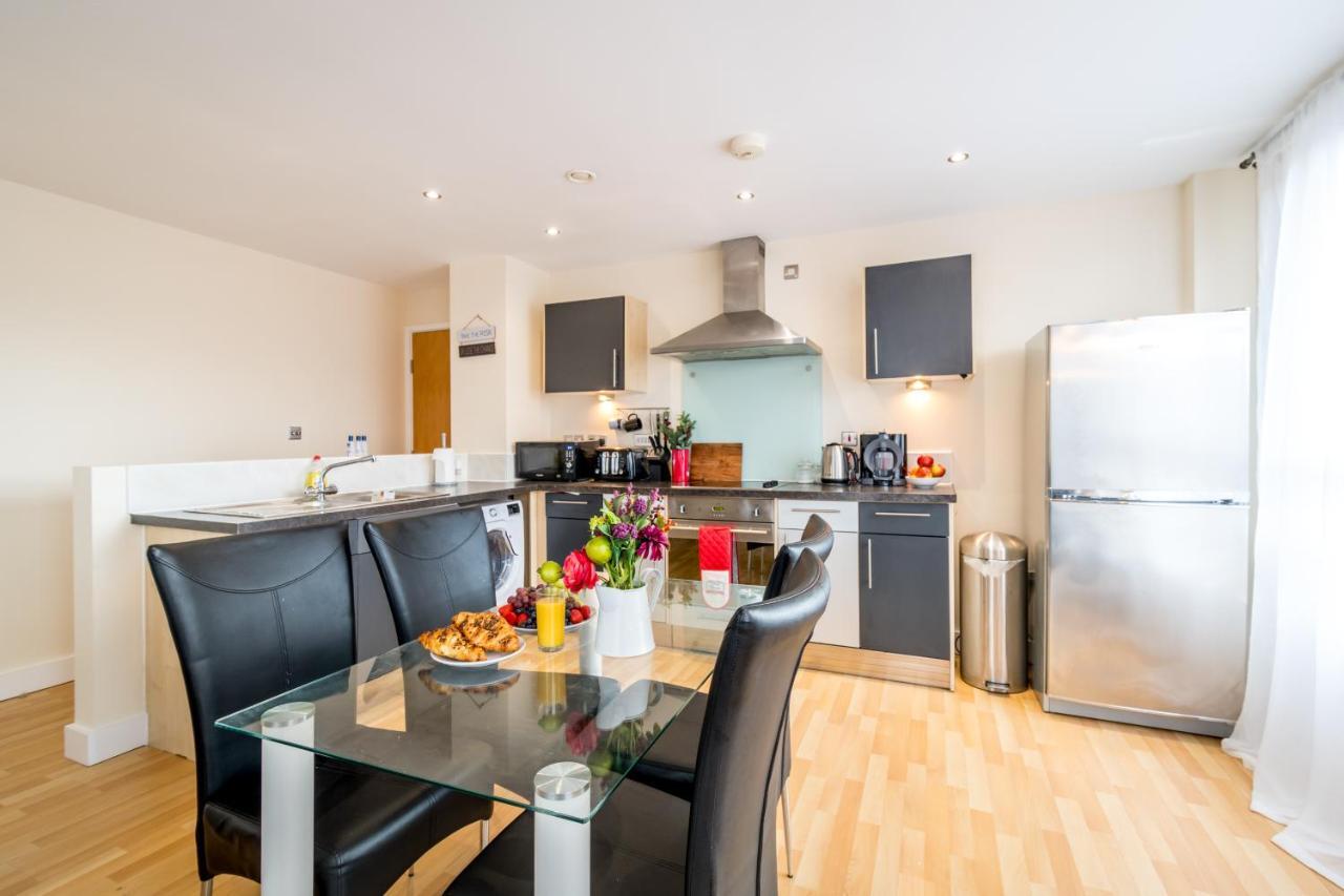 Spacious City 2 Bed, 2 Bath, Free Parking & Wifi Sheffield Extérieur photo