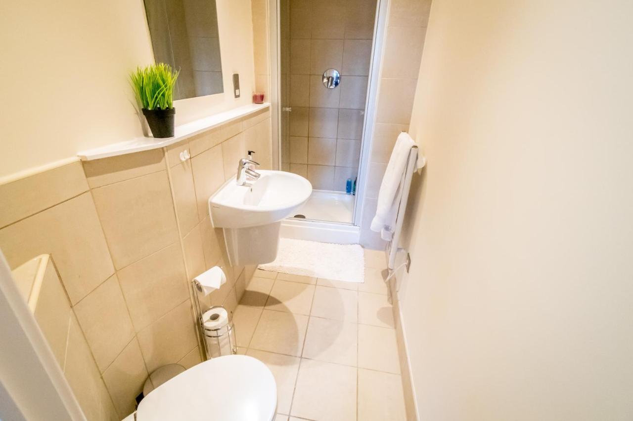 Spacious City 2 Bed, 2 Bath, Free Parking & Wifi Sheffield Extérieur photo